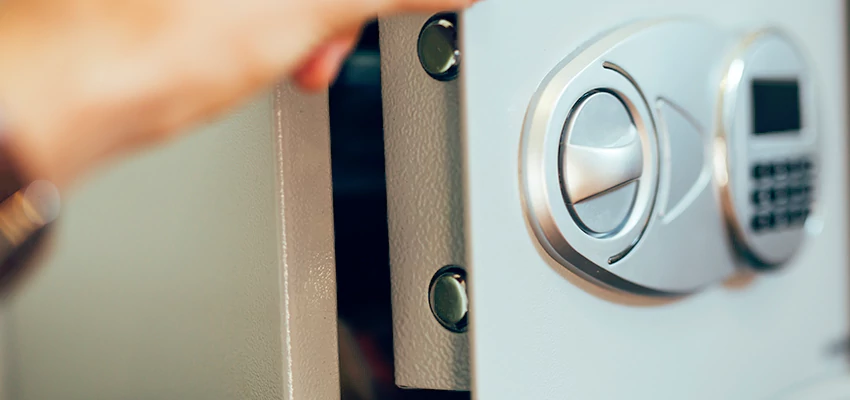 Fingerprint Safe Openers in South San Jose Hills, CA